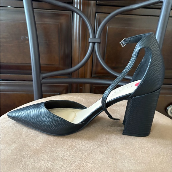 Nine West Black Block Heel Pumps - Picture 5 of 7
